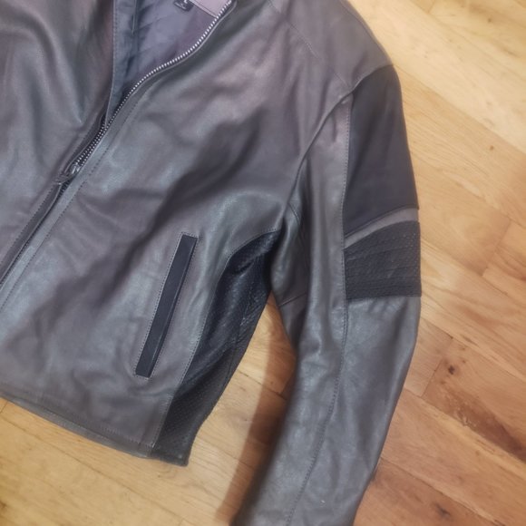 Unik Premium Silver & Black Large Leather Motorcycle Jacket - Like New - Picture 4 of 6